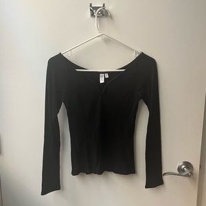 Basic Black long sleeve with unique collar